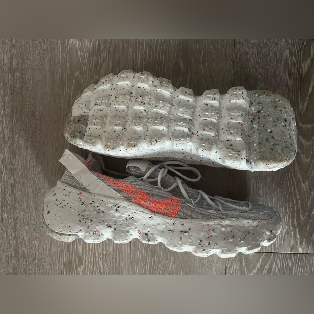Nike’s for sell size 11.5 men’s (13 women’s)